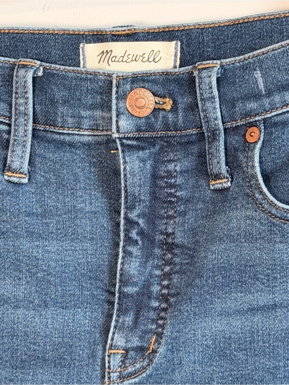 Madewell 10” High Rise Skinny Jeans in Wendover Wash TENCEL Edition - Picture 5 of 9